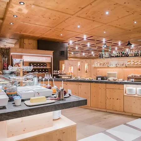 Hotel apartamentowy Post Alpina - Family Mountain San Candido