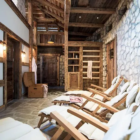 Post Alpina - Family Mountain Hotel apartamentowy San Candido
